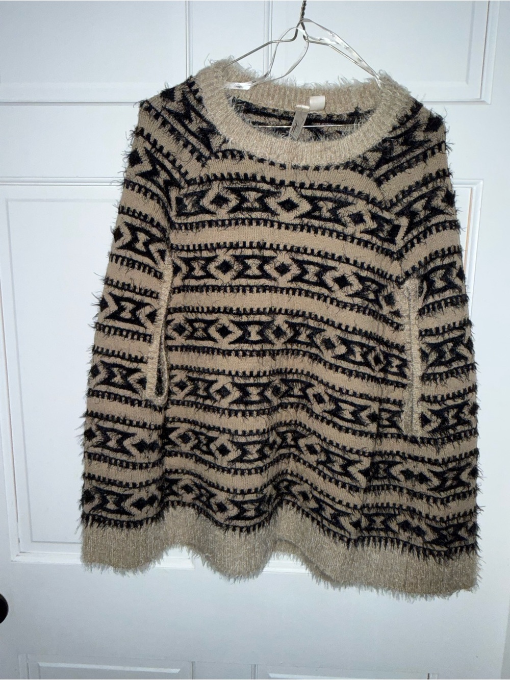 Forever 21 Beige and Black Fuzzy Crew Neck Sweater